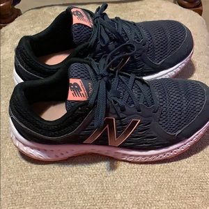 Woman’s tennis shoe